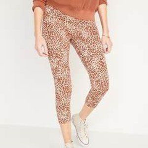 OLD NAVY High-Waisted Printed Cropped Leggings - Animal Print - Small